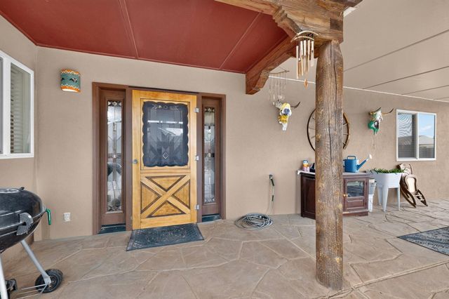 10 Milton Loop, Los Lunas, NM 87031