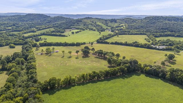 3568 Arbor Hill Rd, Petersburg, TN 37144