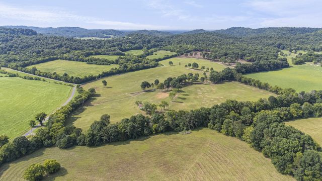 3568 Arbor Hill Rd, Petersburg, TN 37144
