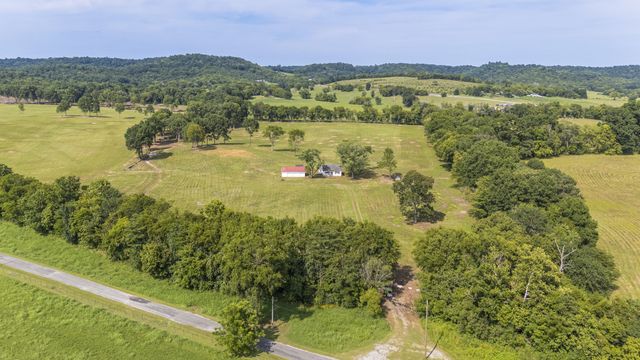 3568 Arbor Hill Rd, Petersburg, TN 37144