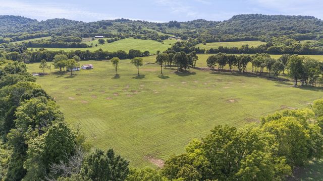 3568 Arbor Hill Rd, Petersburg, TN 37144