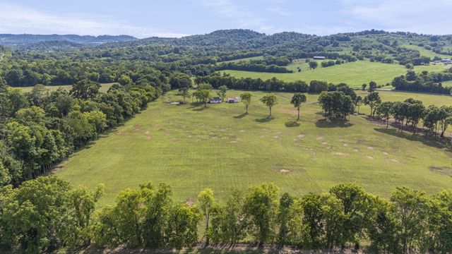 3568 Arbor Hill Rd, Petersburg, TN 37144