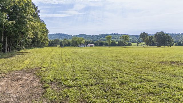 3568 Arbor Hill Rd, Petersburg, TN 37144