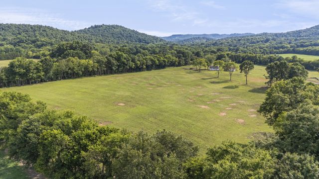 3568 Arbor Hill Rd, Petersburg, TN 37144