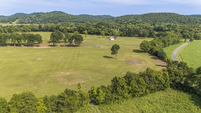 3568 Arbor Hill Rd, Petersburg, TN 37144