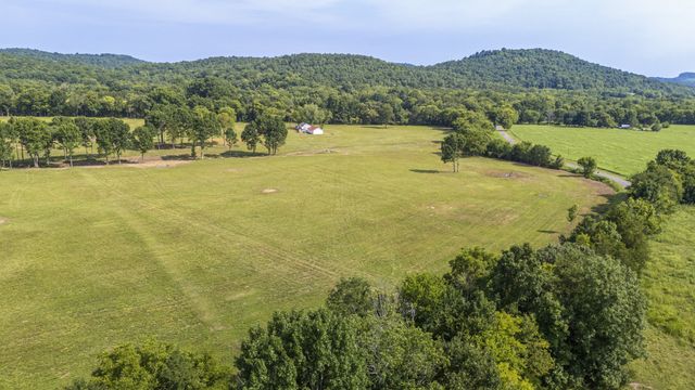 3568 Arbor Hill Rd, Petersburg, TN 37144