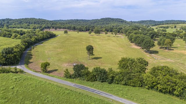 3568 Arbor Hill Rd, Petersburg, TN 37144