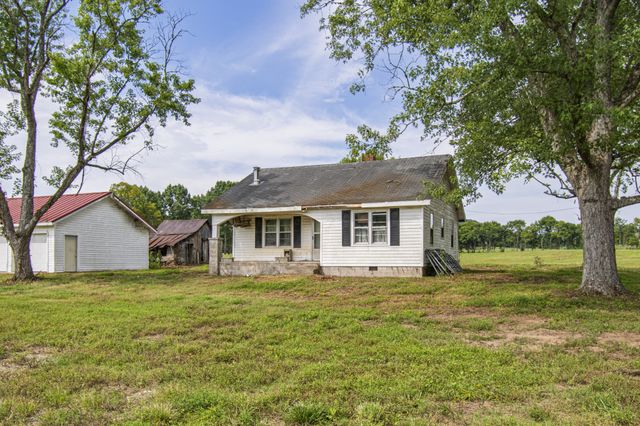 3568 Arbor Hill Rd, Petersburg, TN 37144