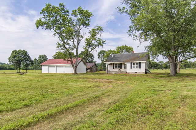 3568 Arbor Hill Rd, Petersburg, TN 37144