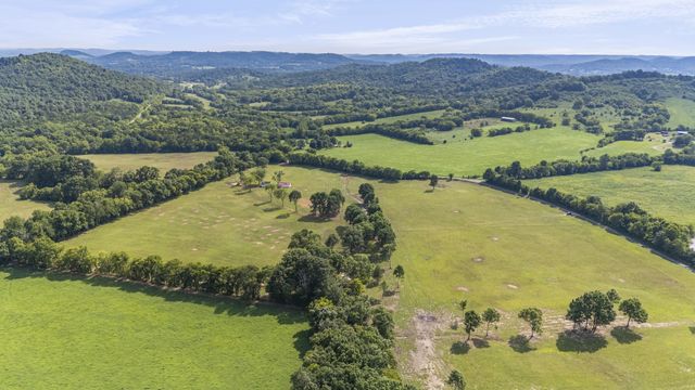 3568 Arbor Hill Rd, Petersburg, TN 37144