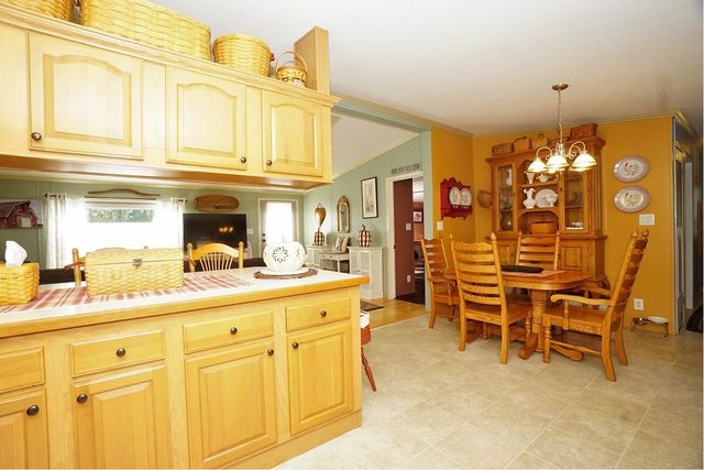 28 West Street, Salem, NH 03079
