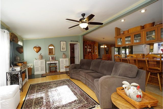 28 West Street, Salem, NH 03079