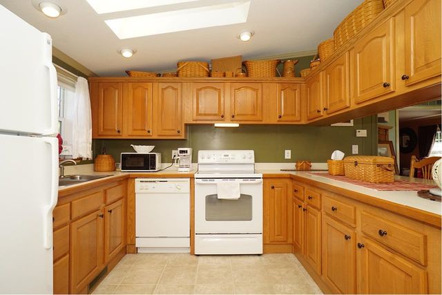 28 West Street, Salem, NH 03079