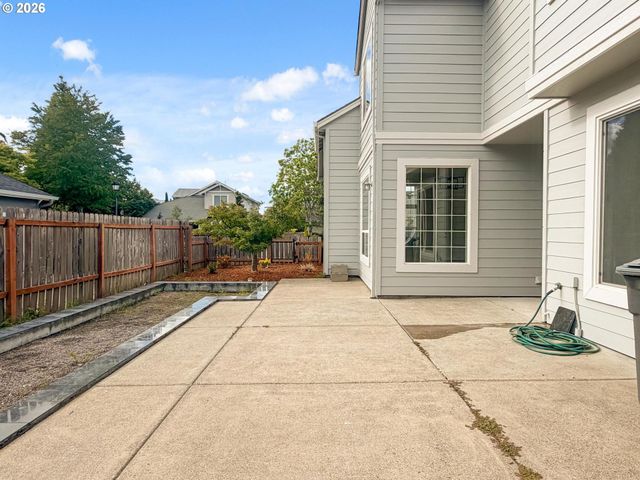 6530 Ne COPPER BEECH Dr, Hillsboro, OR 97124