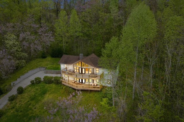 350 Williamson Cir, Smithville, TN 37166