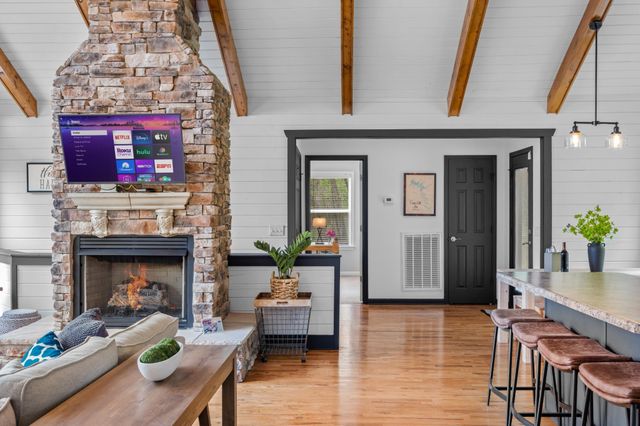 350 Williamson Cir, Smithville, TN 37166