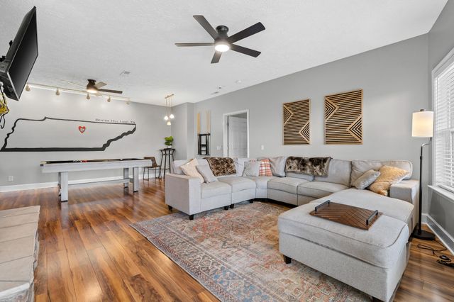 350 Williamson Cir, Smithville, TN 37166