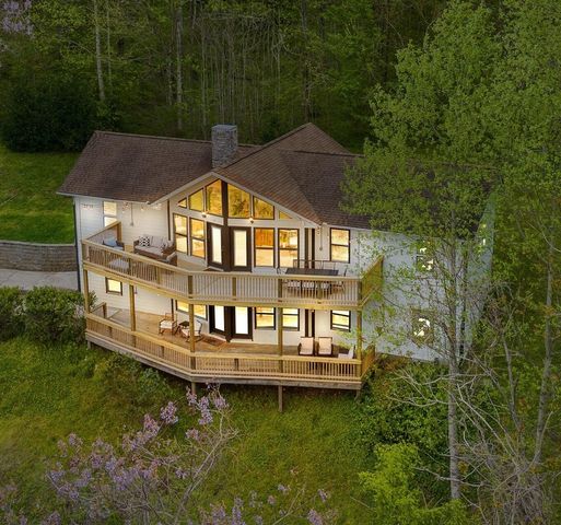 350 Williamson Cir, Smithville, TN 37166