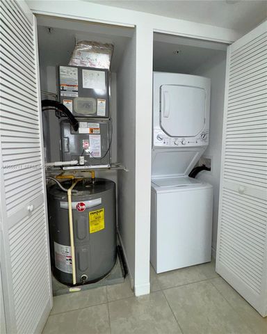 22441 SW 88th Pl 201-5, Cutler Bay, FL 33190