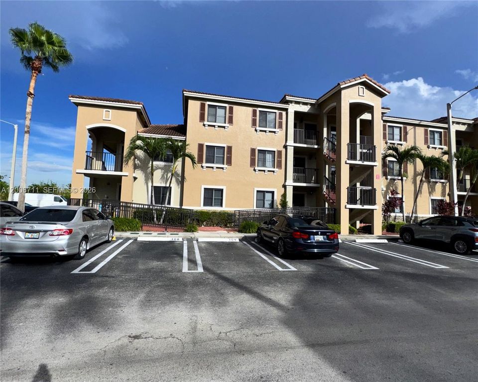 22441 SW 88th Pl 201-5, Cutler Bay, FL 33190