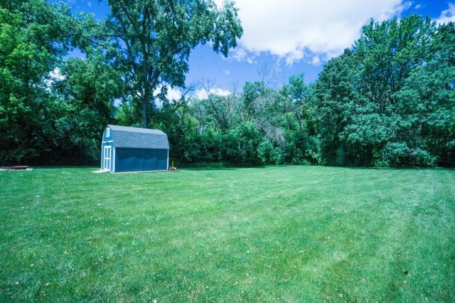 6130 Stillwater Boulevard N, Oakdale, MN 55128