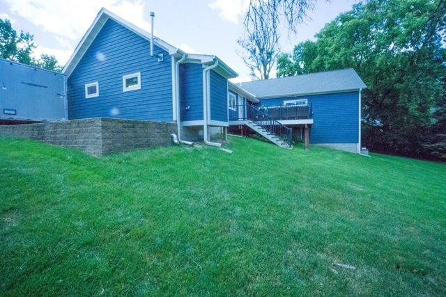 6130 Stillwater Boulevard N, Oakdale, MN 55128
