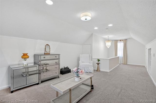 5 Barclay Court, Dearborn, MI 48126