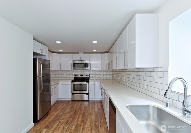 5045 37th Avenue S, Seattle, WA 98118