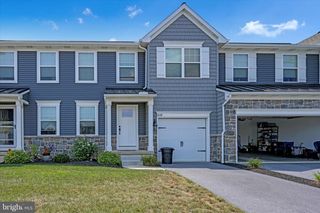 418 MAYAPPLE DR, Annville, PA 17003