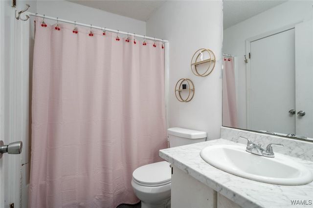 3914 Watermelon 550B, Northport, AL 35473