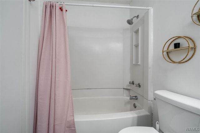 3914 Watermelon 550B, Northport, AL 35473