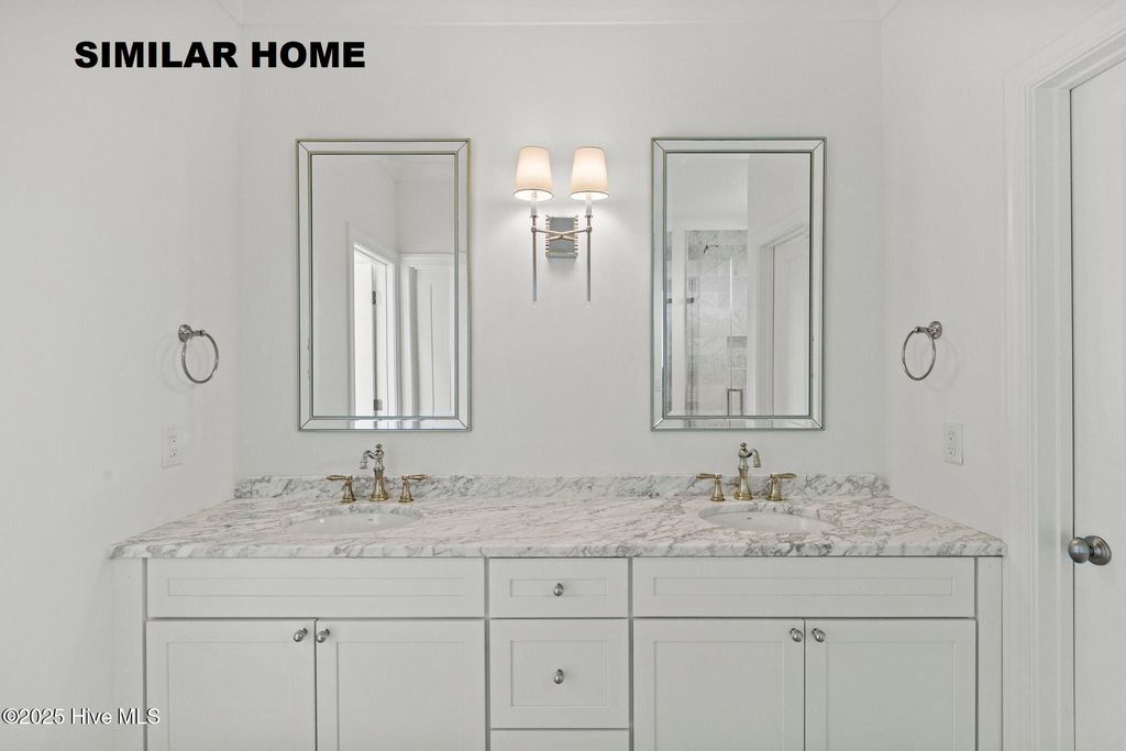 Image 12 of property listing at 607 S Topsail Drive, Holly Ridge, NC 28445