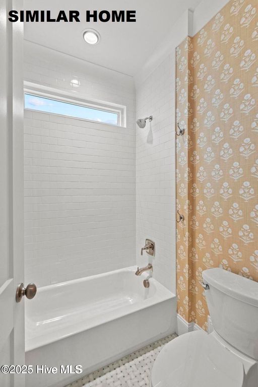 Image 38 of property listing at 607 S Topsail Drive, Holly Ridge, NC 28445