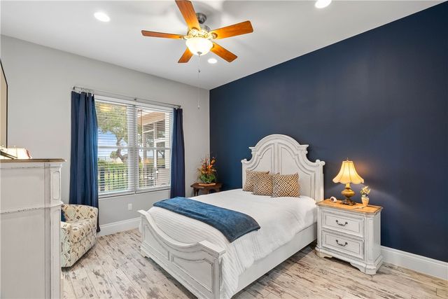 1502 Royal Oaks Trai 1502, Rockport, TX 78382