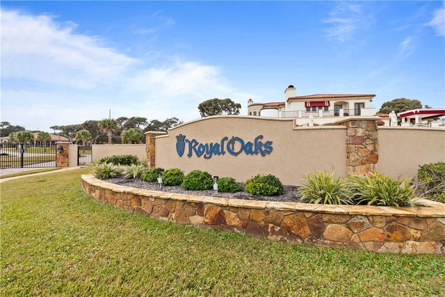 1502 Royal Oaks Trai 1502, Rockport, TX 78382