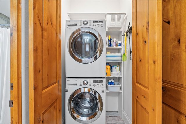 1502 Royal Oaks Trai 1502, Rockport, TX 78382