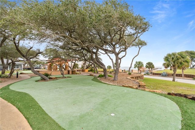 1502 Royal Oaks Trai 1502, Rockport, TX 78382