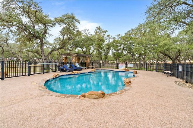 1502 Royal Oaks Trai 1502, Rockport, TX 78382