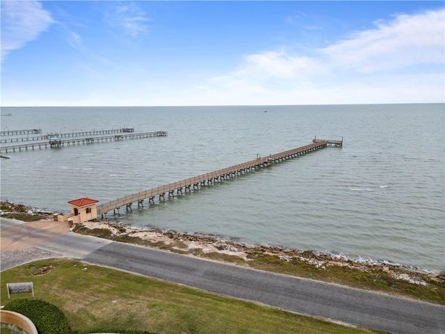 1502 Royal Oaks Trai 1502, Rockport, TX 78382