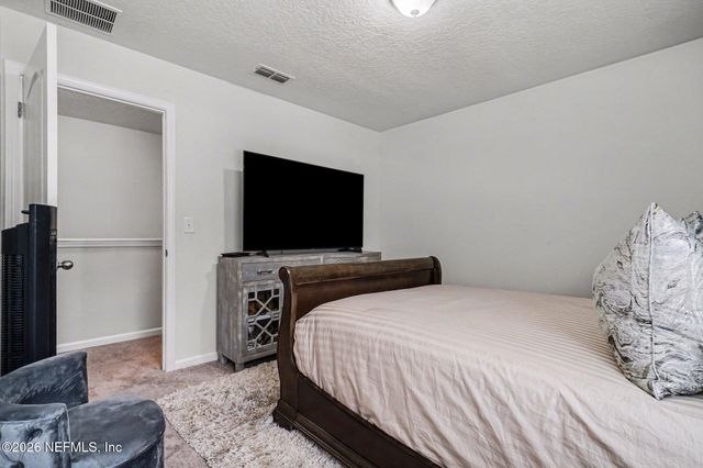 7004 SANDLE Drive, Jacksonville, FL 32219