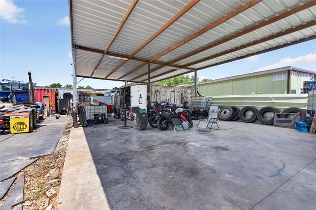 7521 Parkhurst Drive, Houston, TX 77028