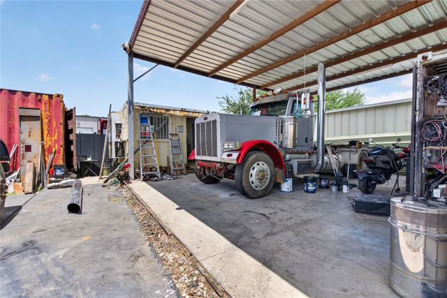 7521 Parkhurst Drive, Houston, TX 77028