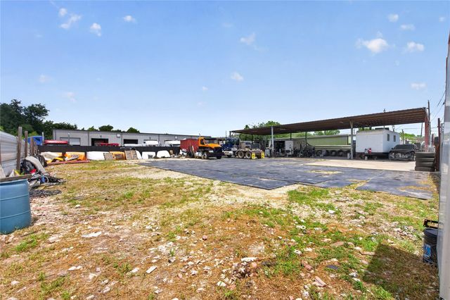 7521 Parkhurst Drive, Houston, TX 77028