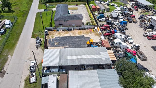 7521 Parkhurst Drive, Houston, TX 77028