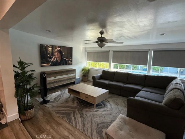 13418 Debby, Los Angeles, CA 91401