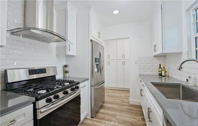 13418 Debby, Los Angeles, CA 91401