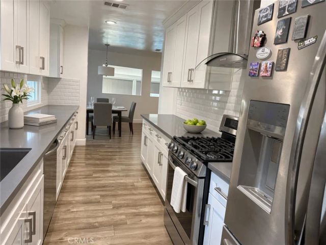 13418 Debby, Los Angeles, CA 91401