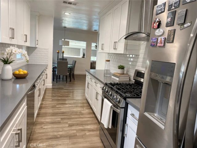 13418 Debby, Los Angeles, CA 91401
