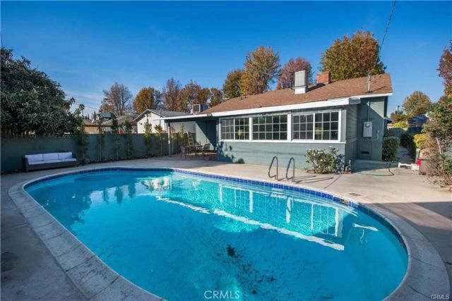 13418 Debby, Los Angeles, CA 91401