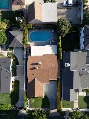 13418 Debby, Los Angeles, CA 91401